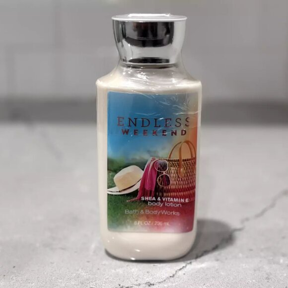 NEW: Bath & Body Works Lotion - Bundle of 2 - 8 FL OZ - Summer/Spring - Picture 4 of 7